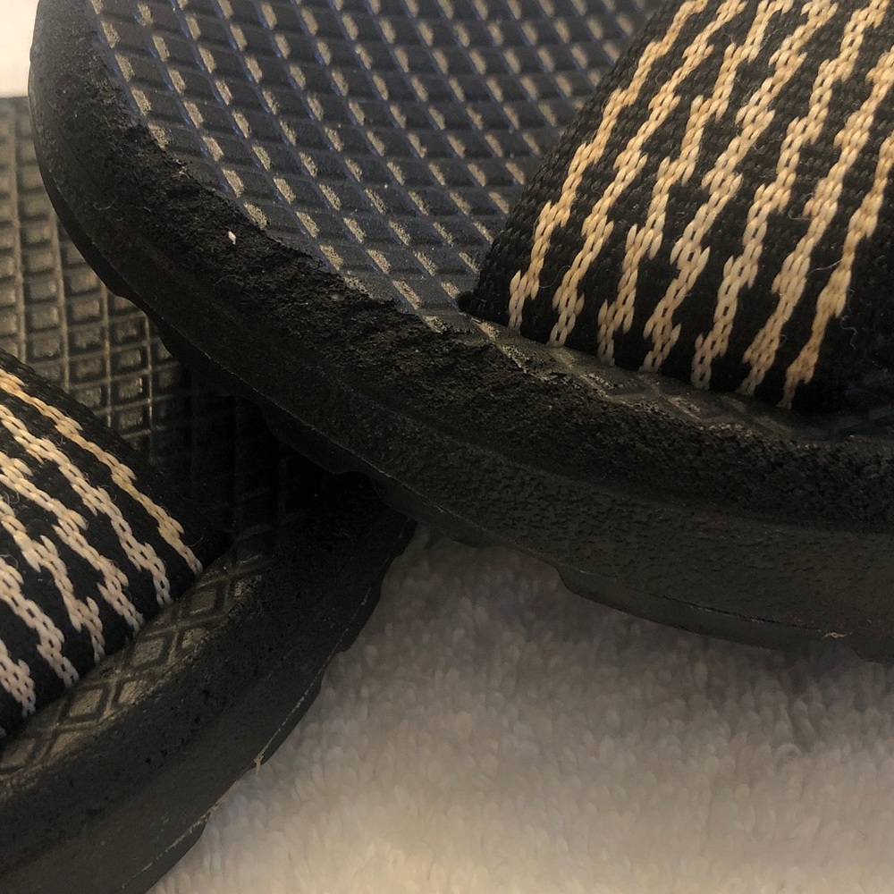 ZCloud Chaco Sandals Black and White Stripe Patterned Straps Women Size 8 - Picture 6 of 6